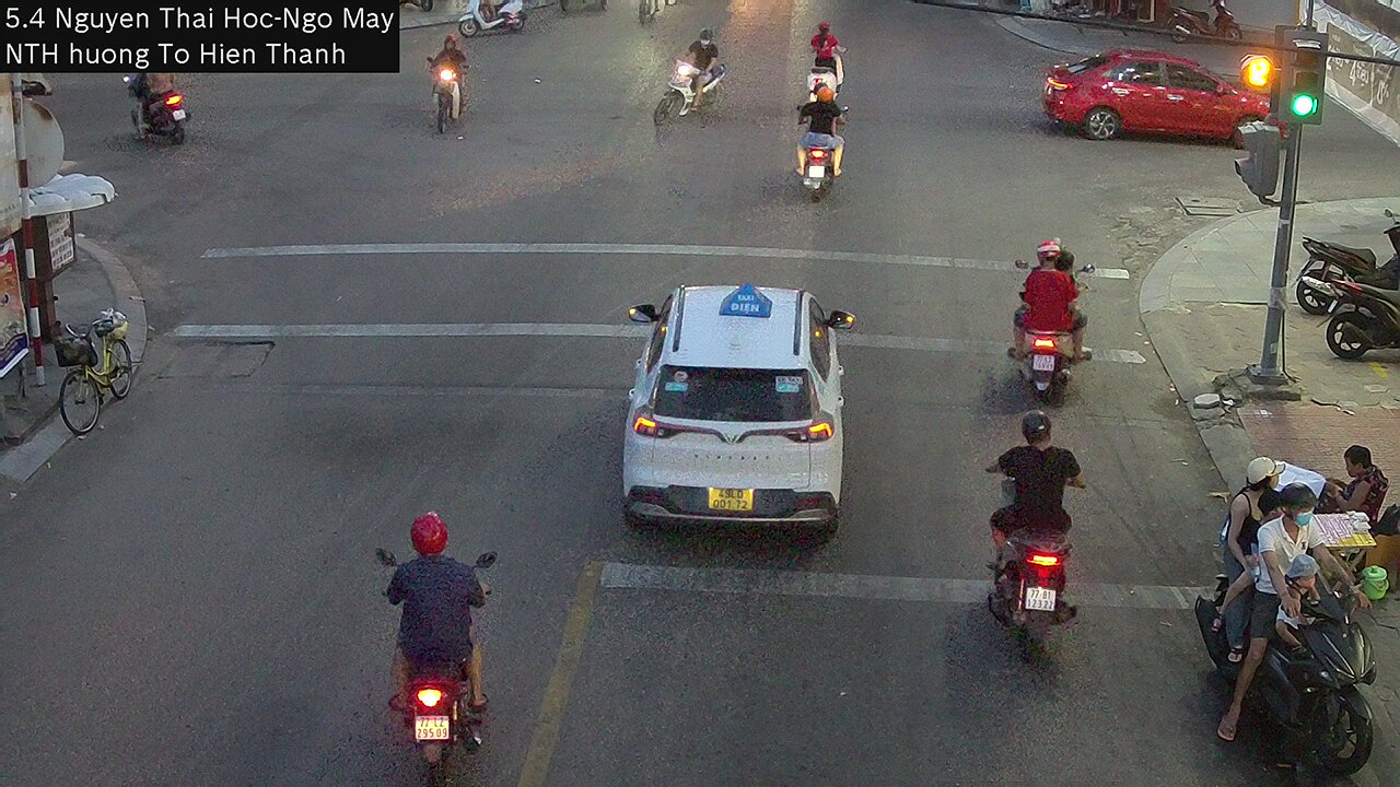Xem camera giao thông Quy Nhơn Bình Định hình ảnh camera tuyến đường Nguyễn Thái Học - Hướng về đường Tô Hiến Thành